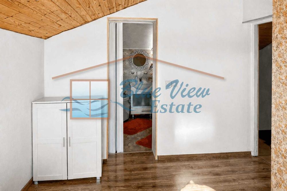 Продава се Къща в с. Царичино, Област Добрич - 192 кв.м за 399 €/кв.м - Снимка #16