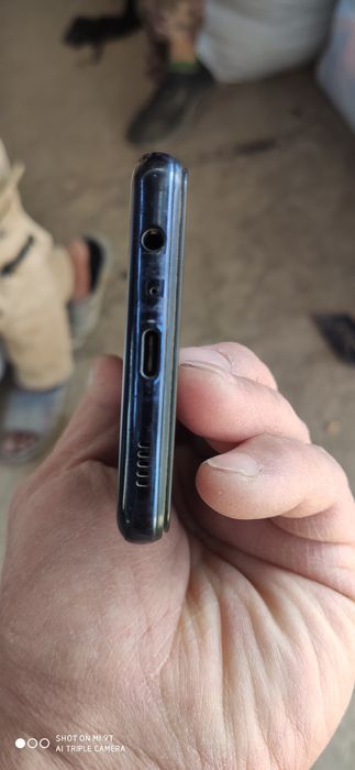 Telefon sotiladi Samsung SM - M325.  128 GB