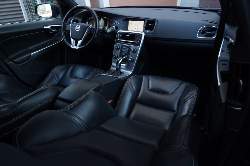 Volvo V60 2015 2.0Diesel / Automat / 1-3Ani Garantie / Rate