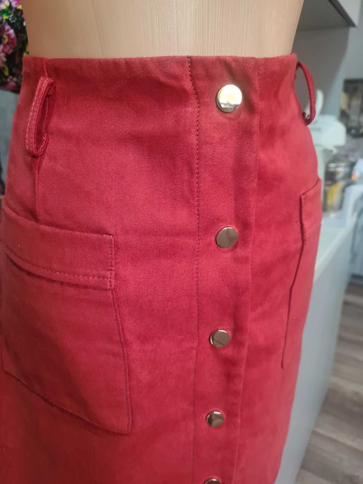 Юбка женская на заклепках