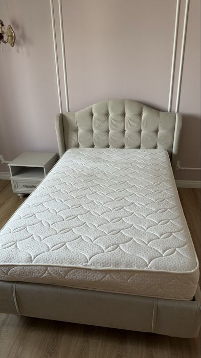 Кровать с матрасом 120*200 б/у