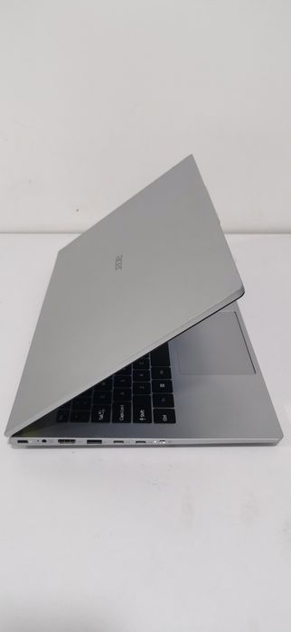 Acer ryzen 7 7730U with radeon graphircs 2.00GHz