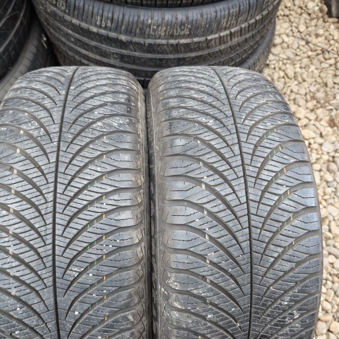Anvelope 215/55R17 marca Goodyear, DOT 2022,All Season ,7 mm