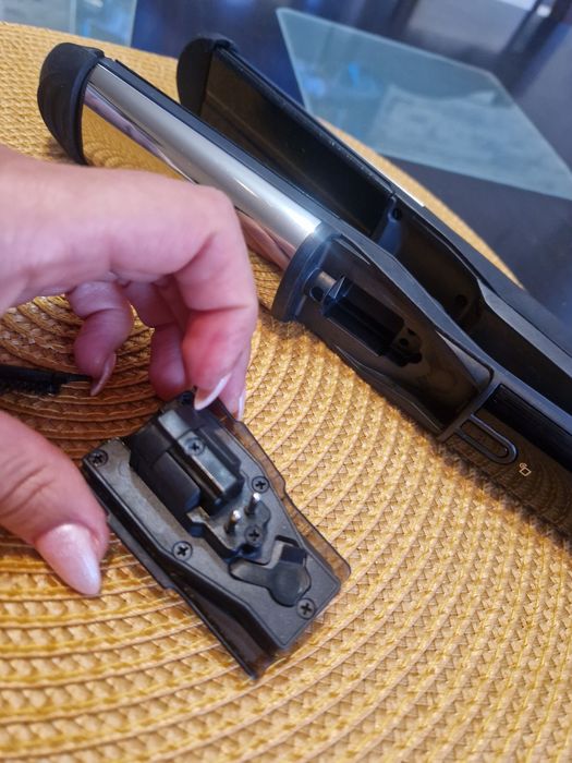 Продавам преса за коса Babyliss Steam Pure