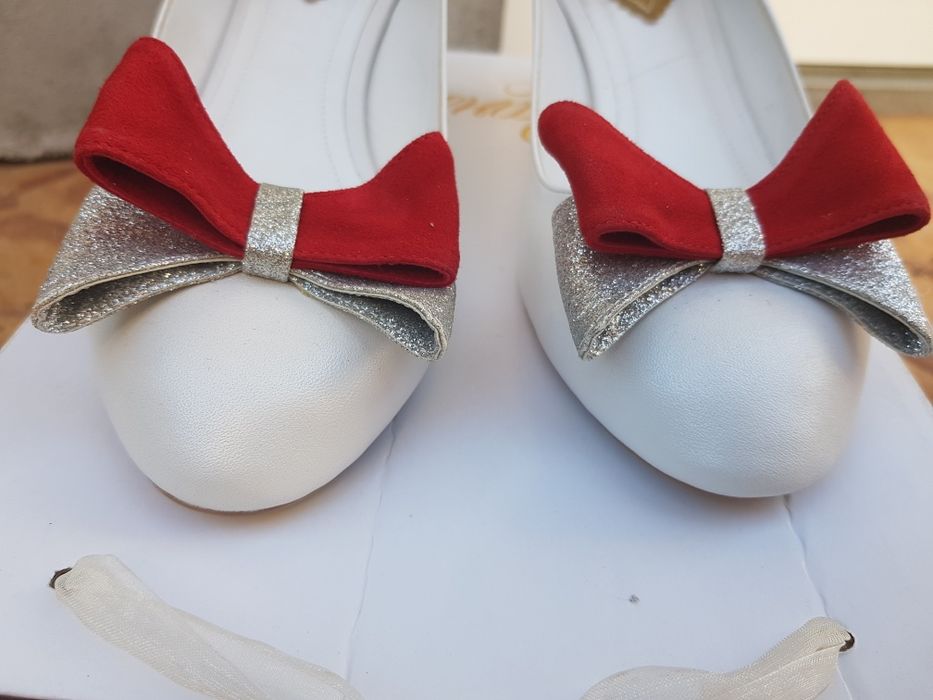 Pantofi de mireasă ( piele naturală) noi! Factura