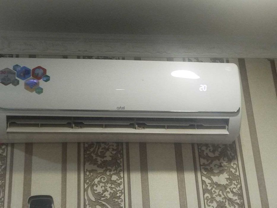 Продаётся кондиционер 24 срочно