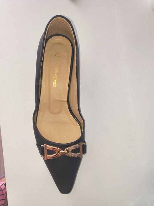 Елегантни дамски обувки