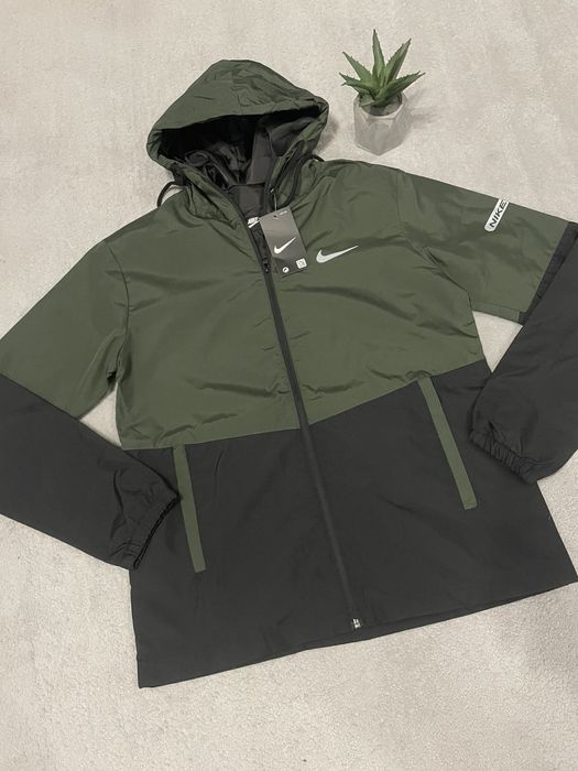 Мъжко яке  ветровка