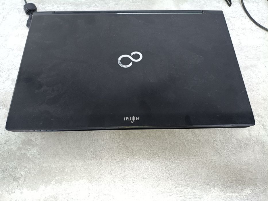 Продам ноутбук Fujitsu NH532