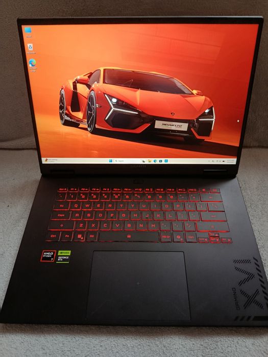Laptop RTX 5060 RYZEN 7  SSD 1TB ram 16GB  Display 165Hz MUX SWITCH