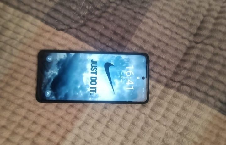 Оппо а5и 128 гига телефон продаю