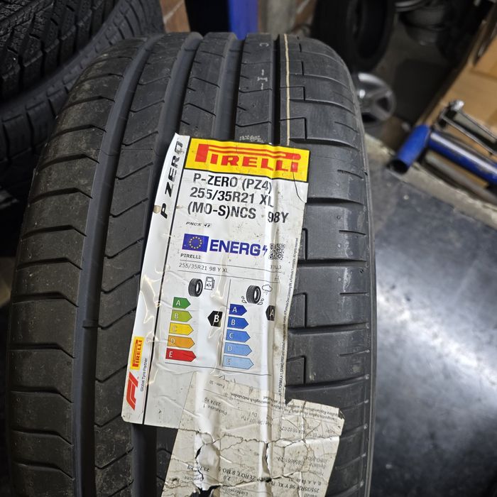 Нови Pirelli P Zero 255 35 R21 DOT 22