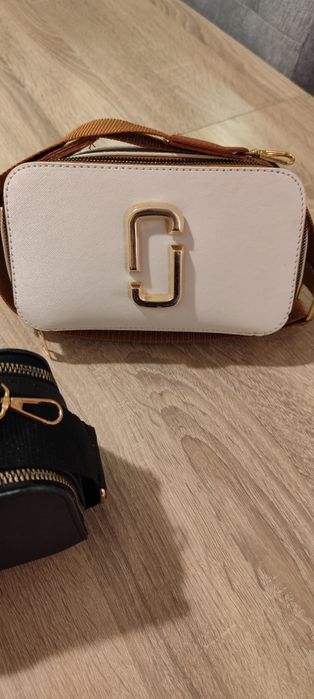 Малка чанта през рамо