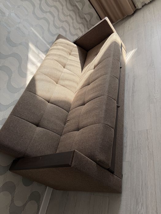 Продам диван 2 метра