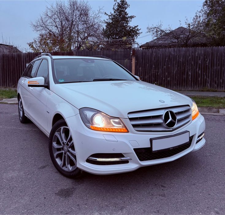Mercedes C W204 // Facelift // 2012 // 232.500 km // Full LED // EURO 5 //