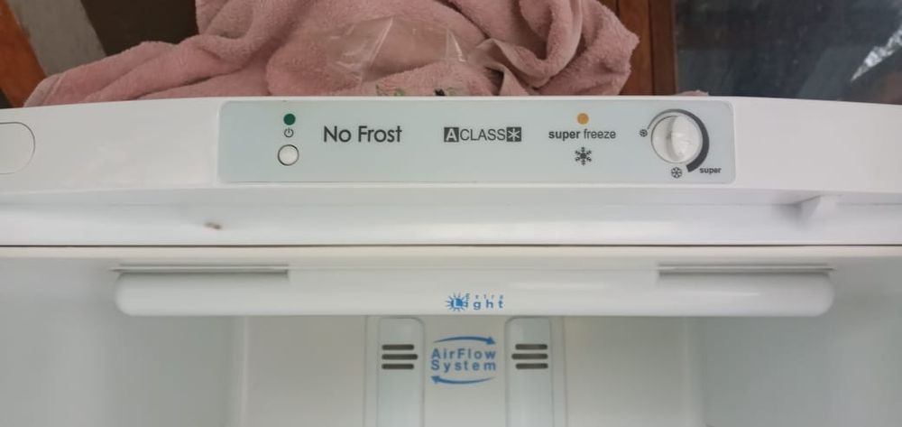 Холодильник Indesit