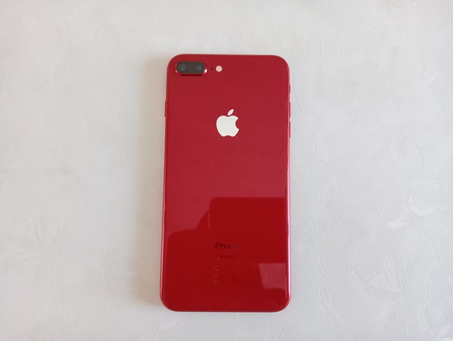 Продам Айфон 8+ 64ГБ