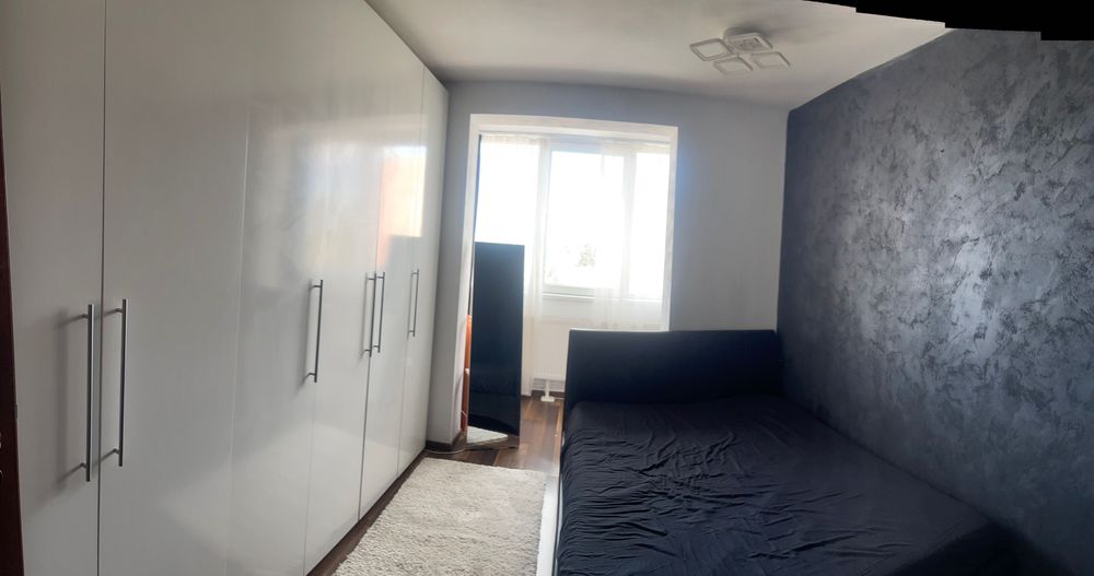 Proprietar vând apartament 3 camere Calea București