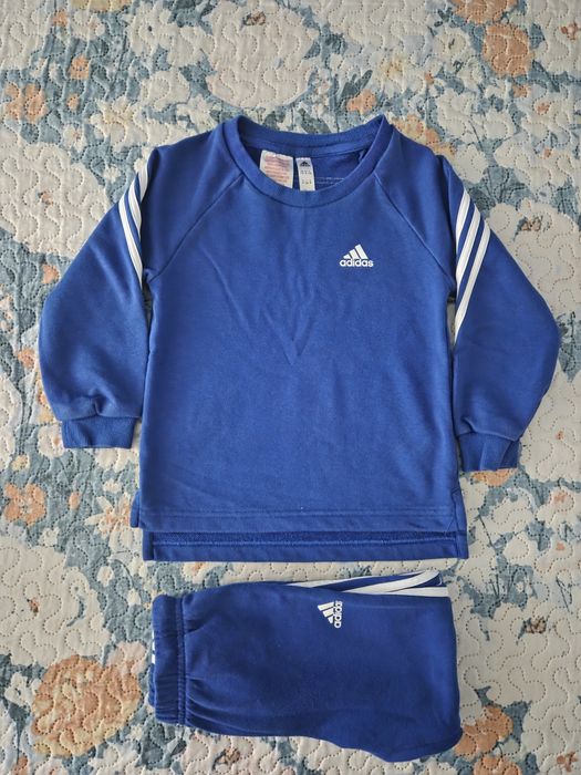 Детски комплект Adidas, размер 98 (2-3 години)