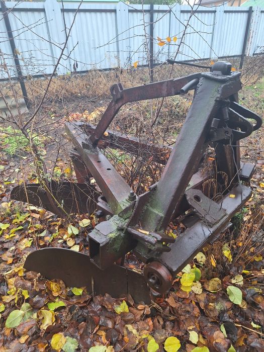 Продам плуг корпусный