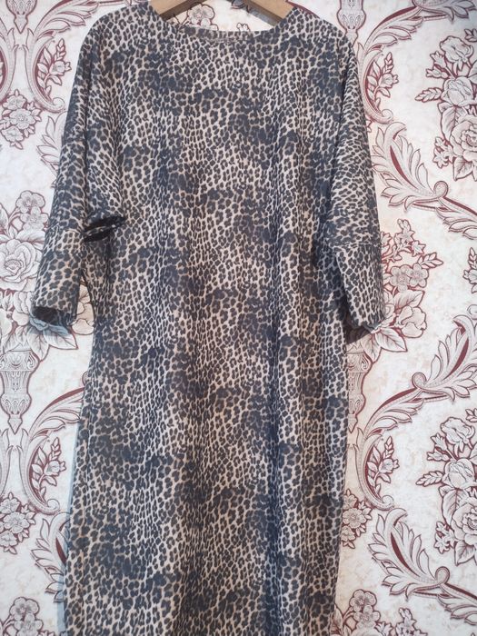 Продам платье женское новое