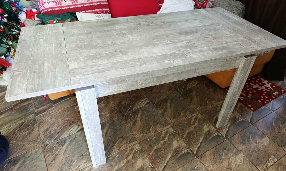 Разтегателна маса