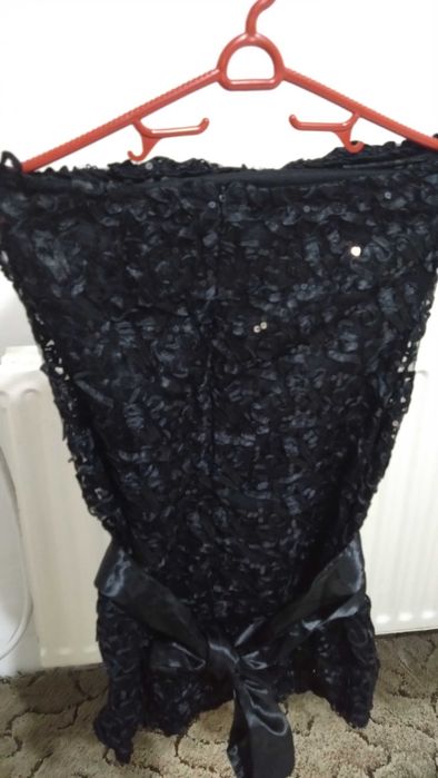 Черна рокля с колан