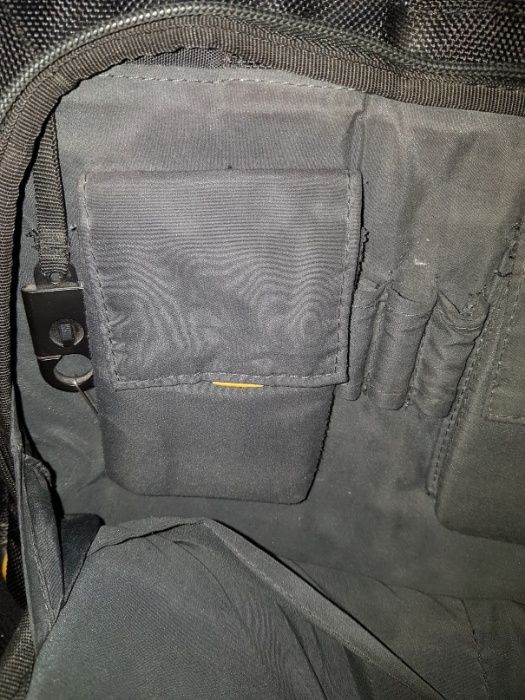 Чанти за лаптоп на DELL и Targus