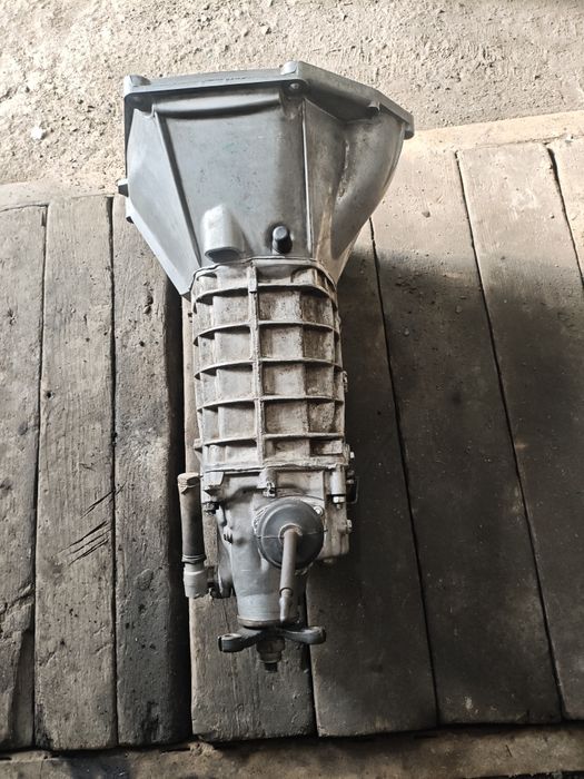 Продам МКПП четырехступенчатую