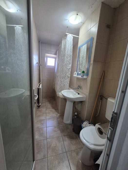 Garsoniera 42 mp,balcon spatios,5 min metrou Mihai Bravu,5 min Mall Vitan