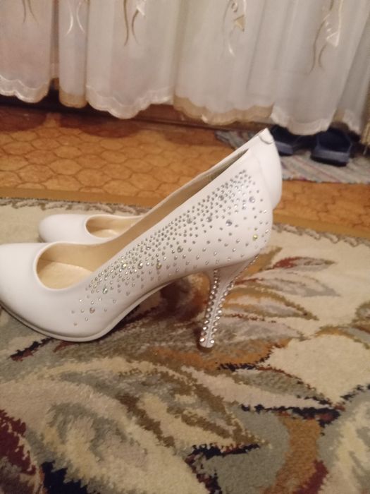 Продам туфли  б. У.