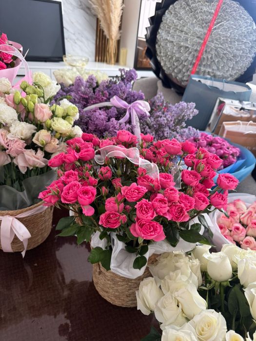 Букеты разные, срочно продам