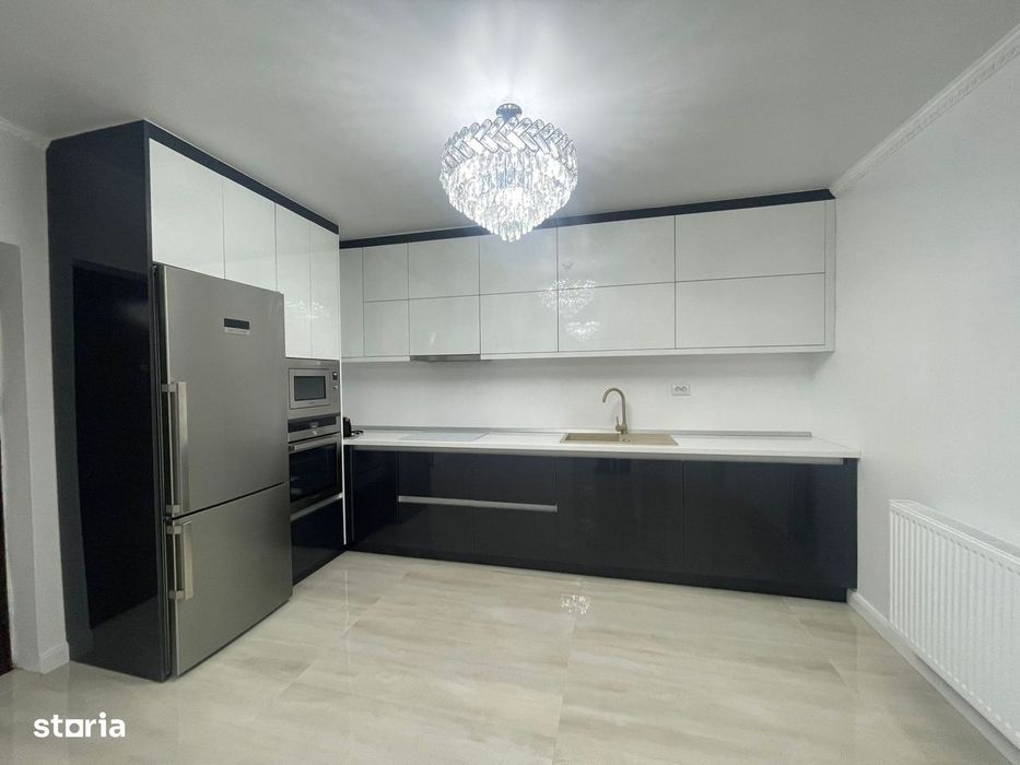 Apartament de vanzare 4 camere in zona Cetatii! — fotografia 1