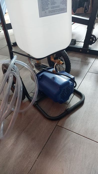 Pompa aerisire instalatii termice de inchiriat-300 lei/zi