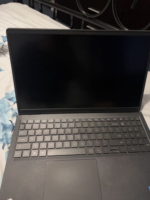 Laptop HP in stare perfect nu este utilizat mult