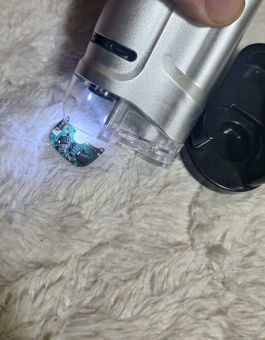 Microscop monocular portabil zoom optic 20-40X focus reglabil