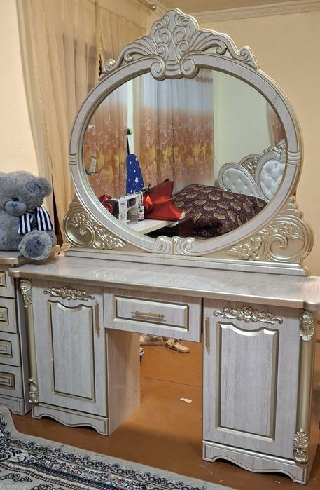 Спальный комплект сотилади,