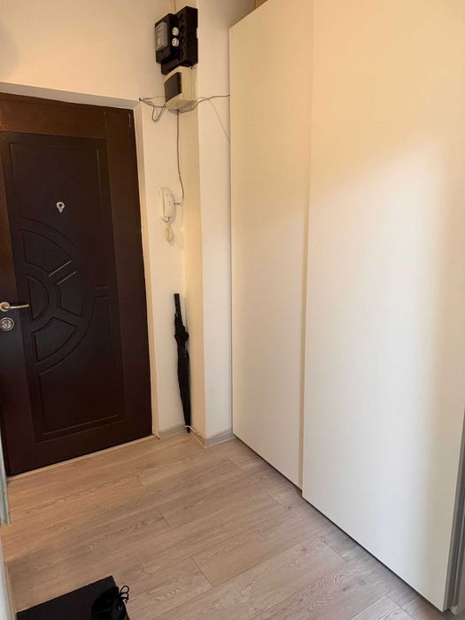 Închiriez garsonieră 33 m² zona Mega Mall, etajul 7/10,bloc cu lift.