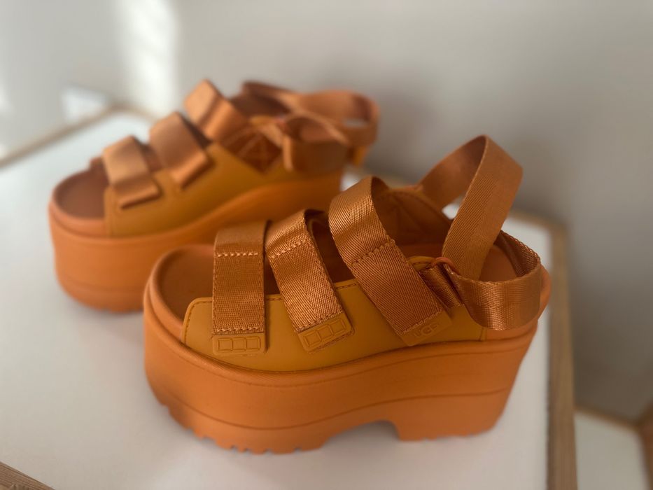 Оригинални сандали UGG в оранжев цвят, 37 р-р