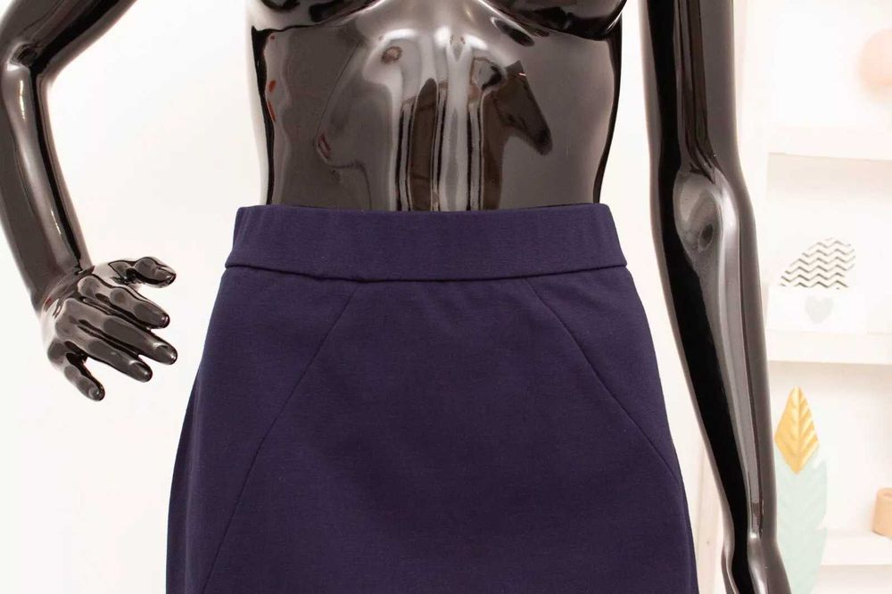 WOLFORD дамска пола синя с цепка на крака вискоза полиамид М