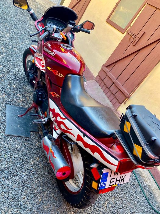 Vând Kawasaki gpz 500cc