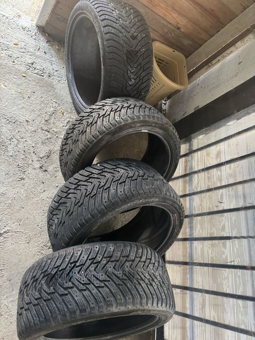 Cauciucuri 255 40 r19 285 35 r19