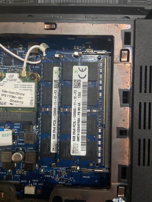 Не работещ лаптоп HP с тъчскрийн
