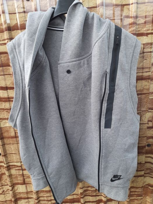 Vesta Nike teech