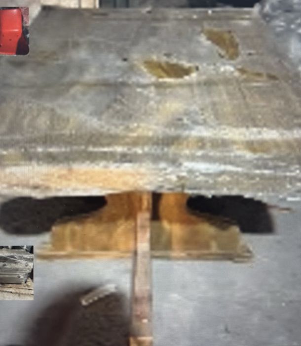 Продам столы разные