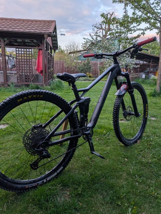 Cube stereo race 122