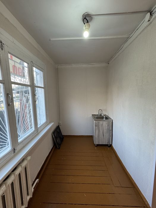 Продаю 1-КОМ квартиру Спутник-8