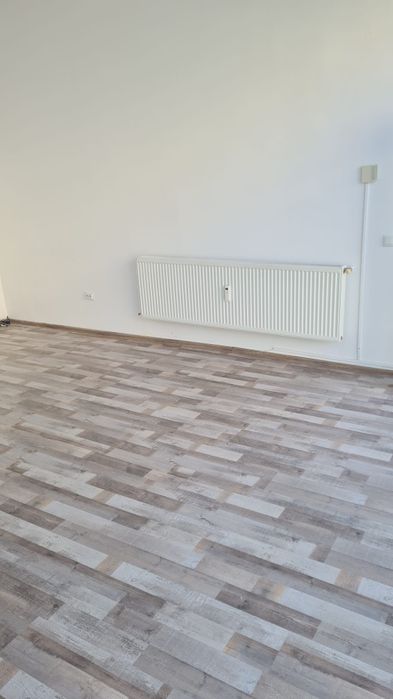 Spatiu Comercial central 30mp