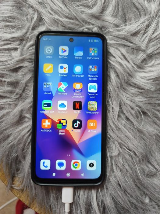 Xiaomi Redmi 10 în stare excelentă