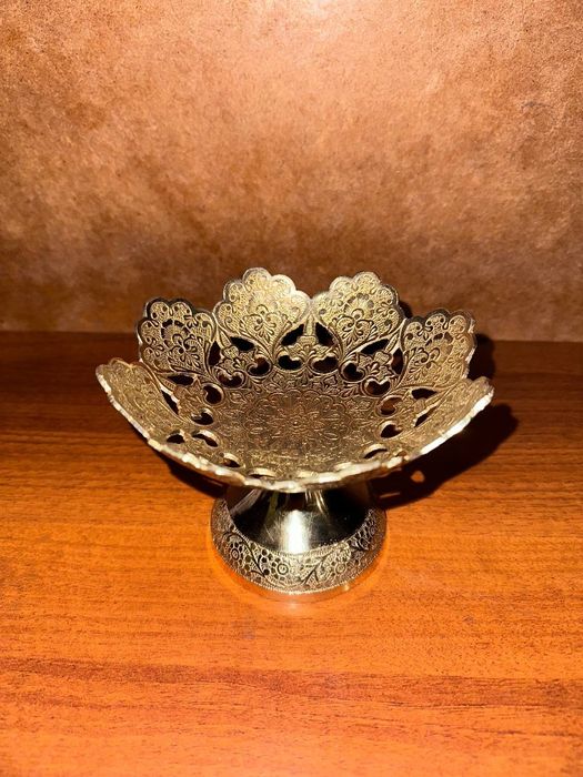 Индийская конфетница